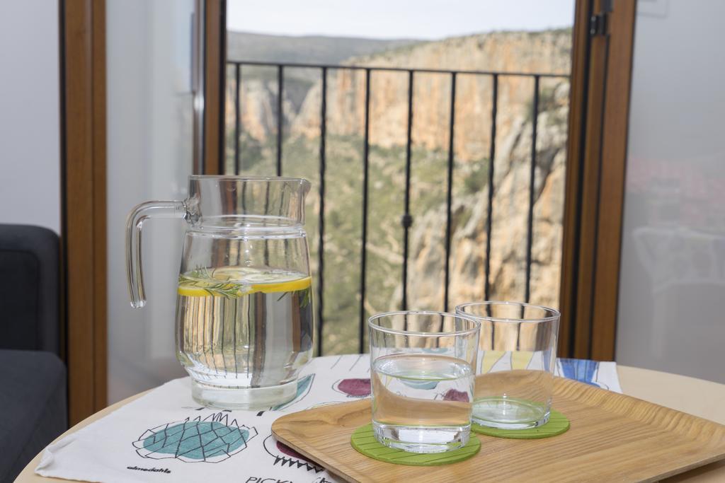 Miralrio Chulilla Apartment Екстериор снимка