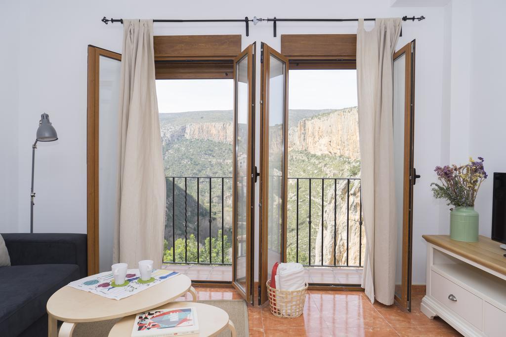 Miralrio Chulilla Apartment Екстериор снимка